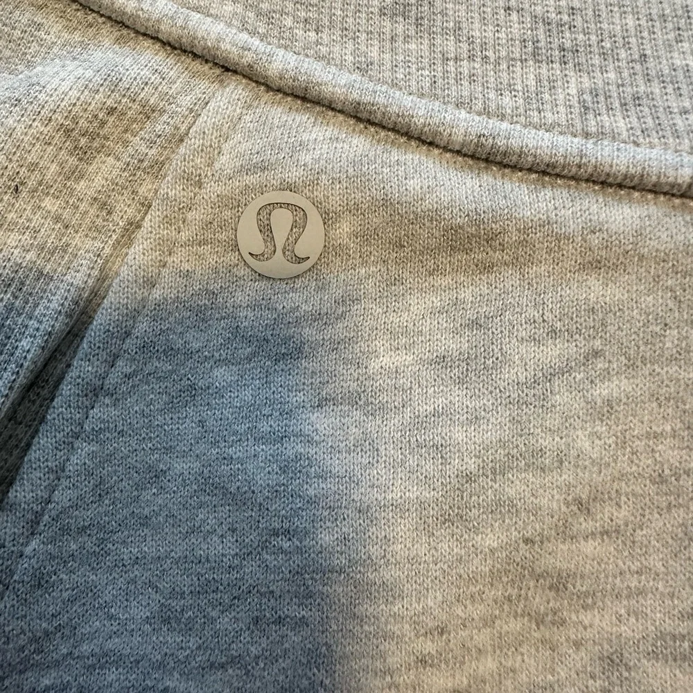 Lululemon Scuba HighRise Mini Skirt Heathered Core Ultra Light Gray Med NWT - Picture 7 of 9